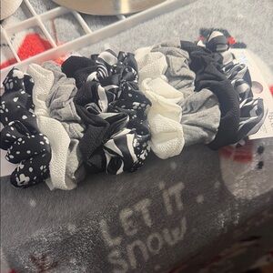Time and Tru Black, White, and Gray Hair Scrunchies Set